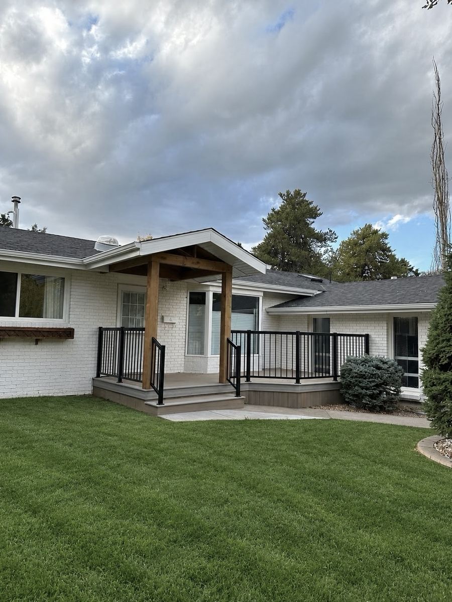 How Much Value Does a Deck Add to Your Home in Edmonton?
